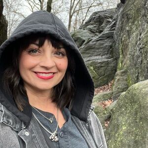 Meet your Posher, Julie